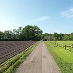 Valkse Hoeve Met Sauna & Hottub | 6 Personen Otterlo