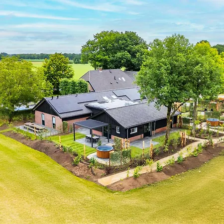 Valkse Hoeve Met Sauna & Hottub | 6 Personen