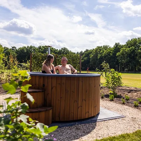 Valkse Hoeve Met Sauna & Hottub | 6 Personen