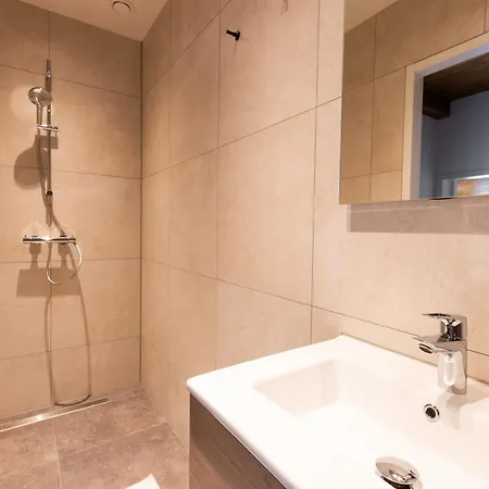 Villa Valkse Hoeve Mit Sauna&hottub | 6 Personen Otterlo
