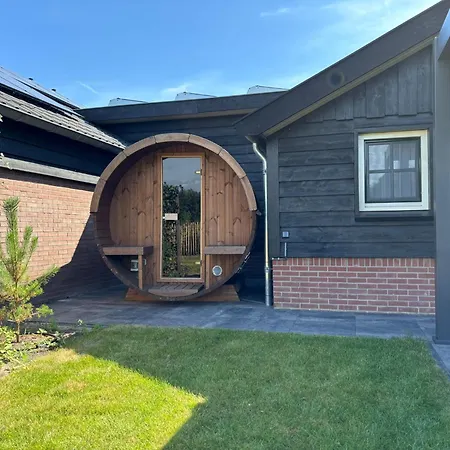 Valkse Hoeve Met Sauna&hottub | 6 Personen
