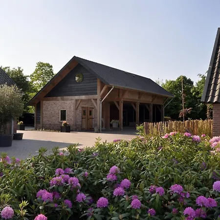 Valkse Hoeve Mit Sauna&hottub | 6 Personen