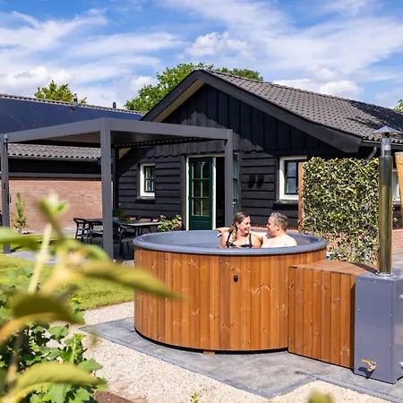 Valkse Hoeve Mit Sauna&hottub | 6 Personen