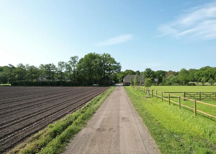 Valkse Hoeve Met Sauna & Hottub | 6 Personen Otterlo