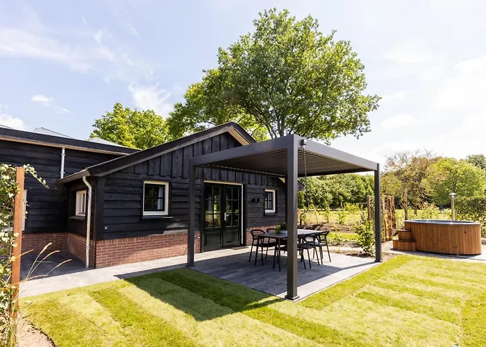 Valkse Hoeve Met Sauna & Hottub | 6 Personen