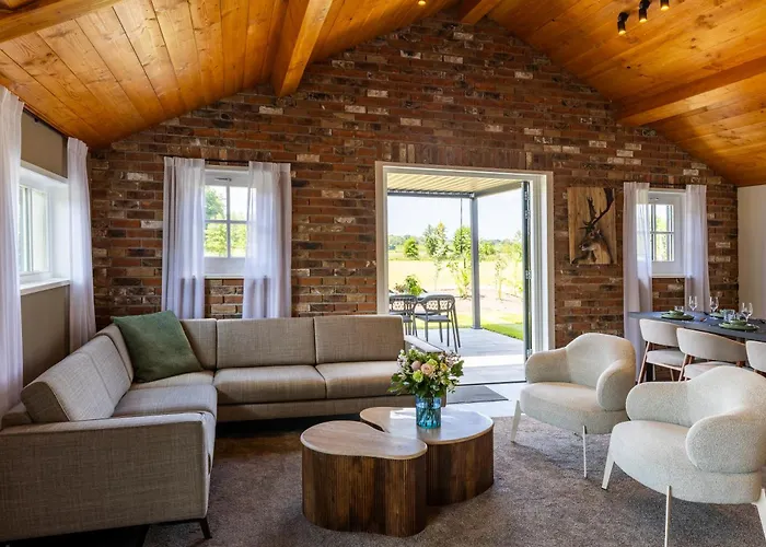 Valkse Hoeve Met Sauna & Hottub | 6 Personen *